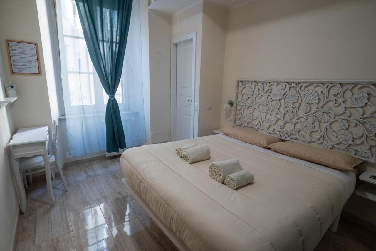 Room With Independent Entrance - Termini/Aquarium Roma Exterior foto